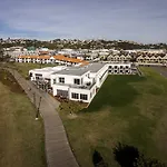 East Pier Hotel