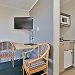 Edgewater Motor Lodge