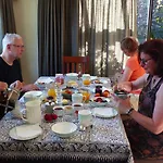 Ashcroft Gardens Bed & Breakfast