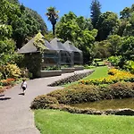 Ahuriri Escape - Home Away Home, Entire Bungalow