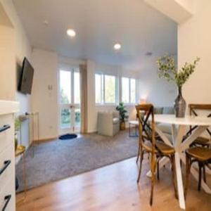 Apartment Retreat