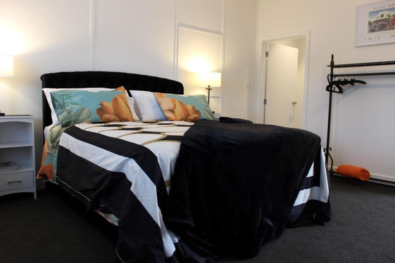 The Pool House - Near Marine Parade Napier