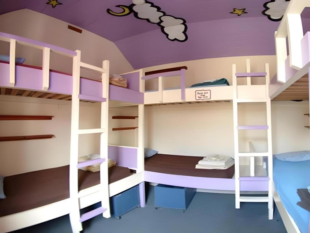Lodge Stables Backpackers *