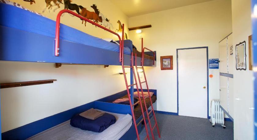 Stables Backpackers *