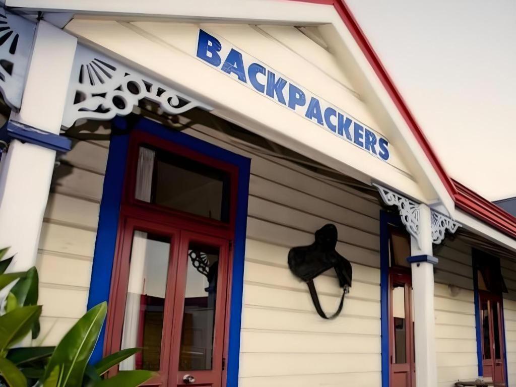 Lodge Stables Backpackers