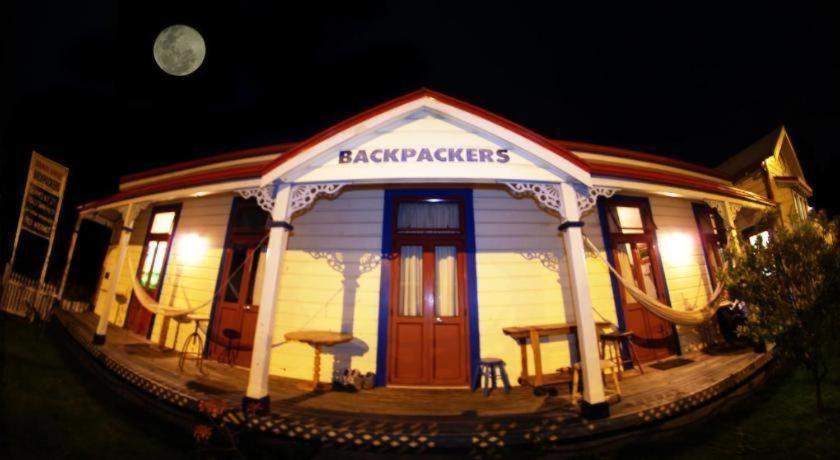 Lodge Stables Backpackers Napier