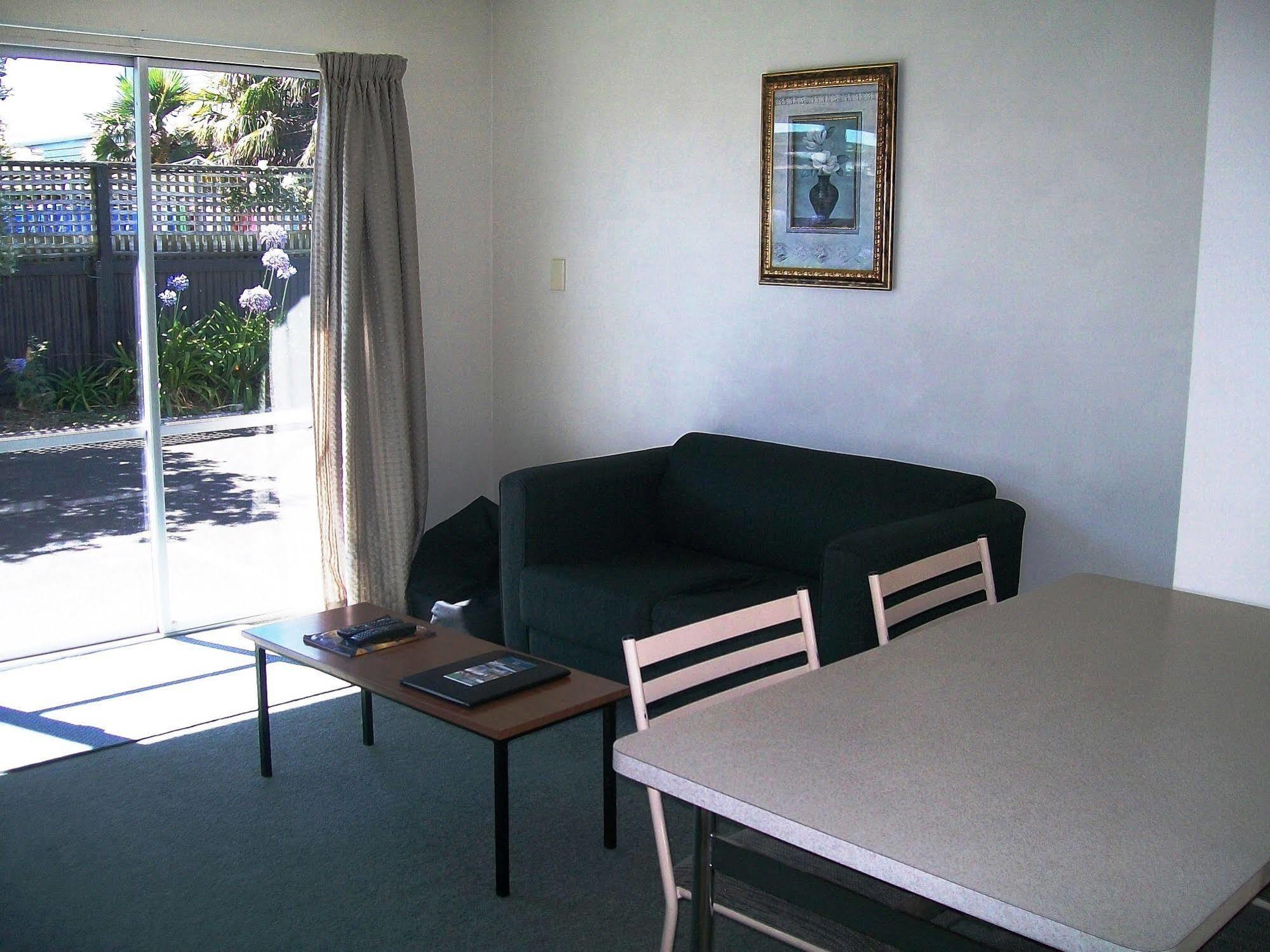 Motel Cedar Court Napier