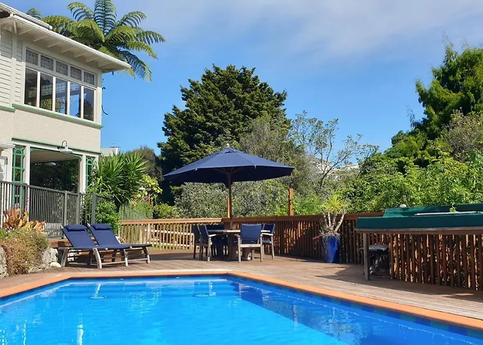 Bluff Hill Bed & Breakfast