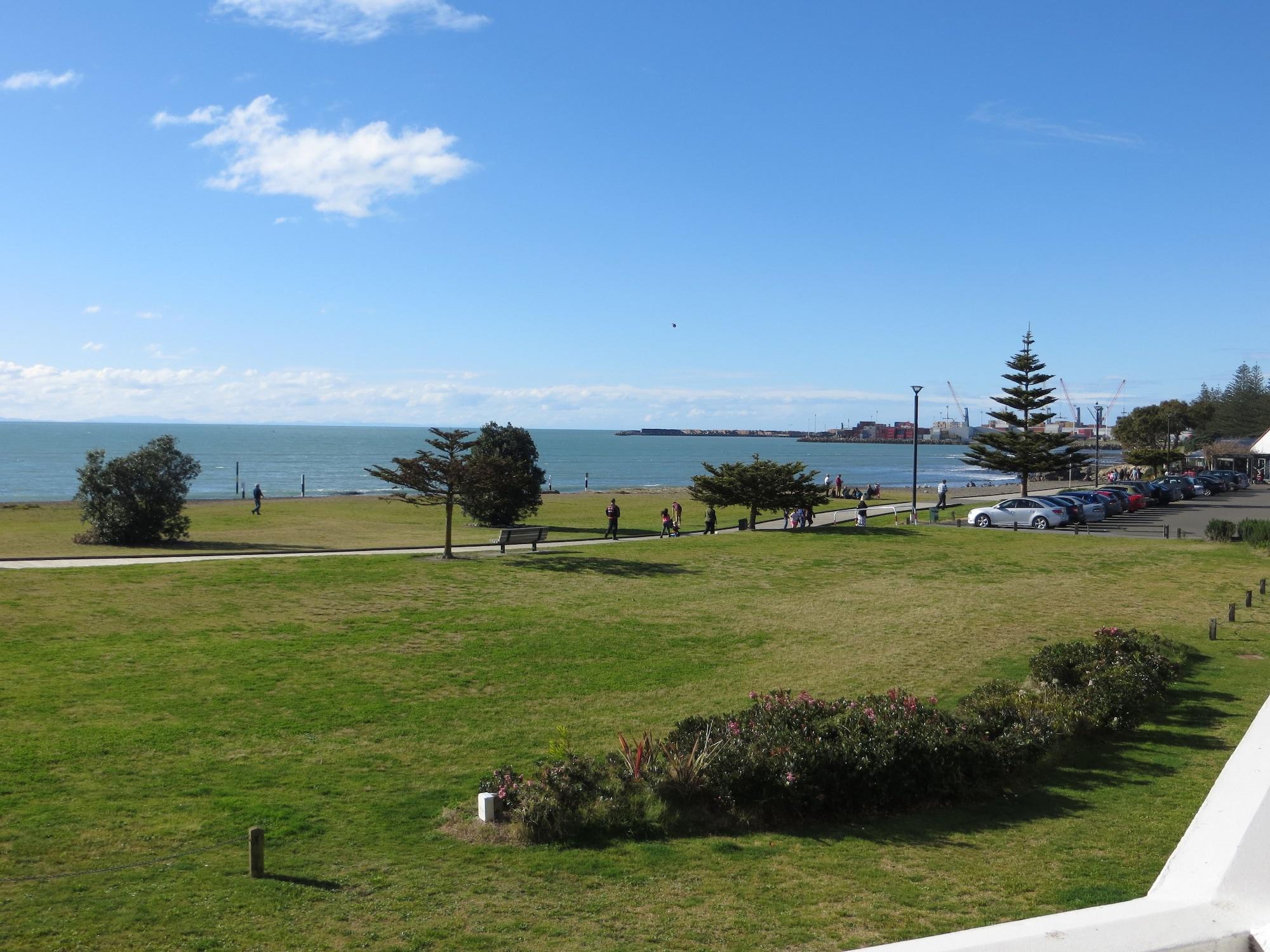 Harbour View On Ahuriri In Nz With Sea View Motel 4*