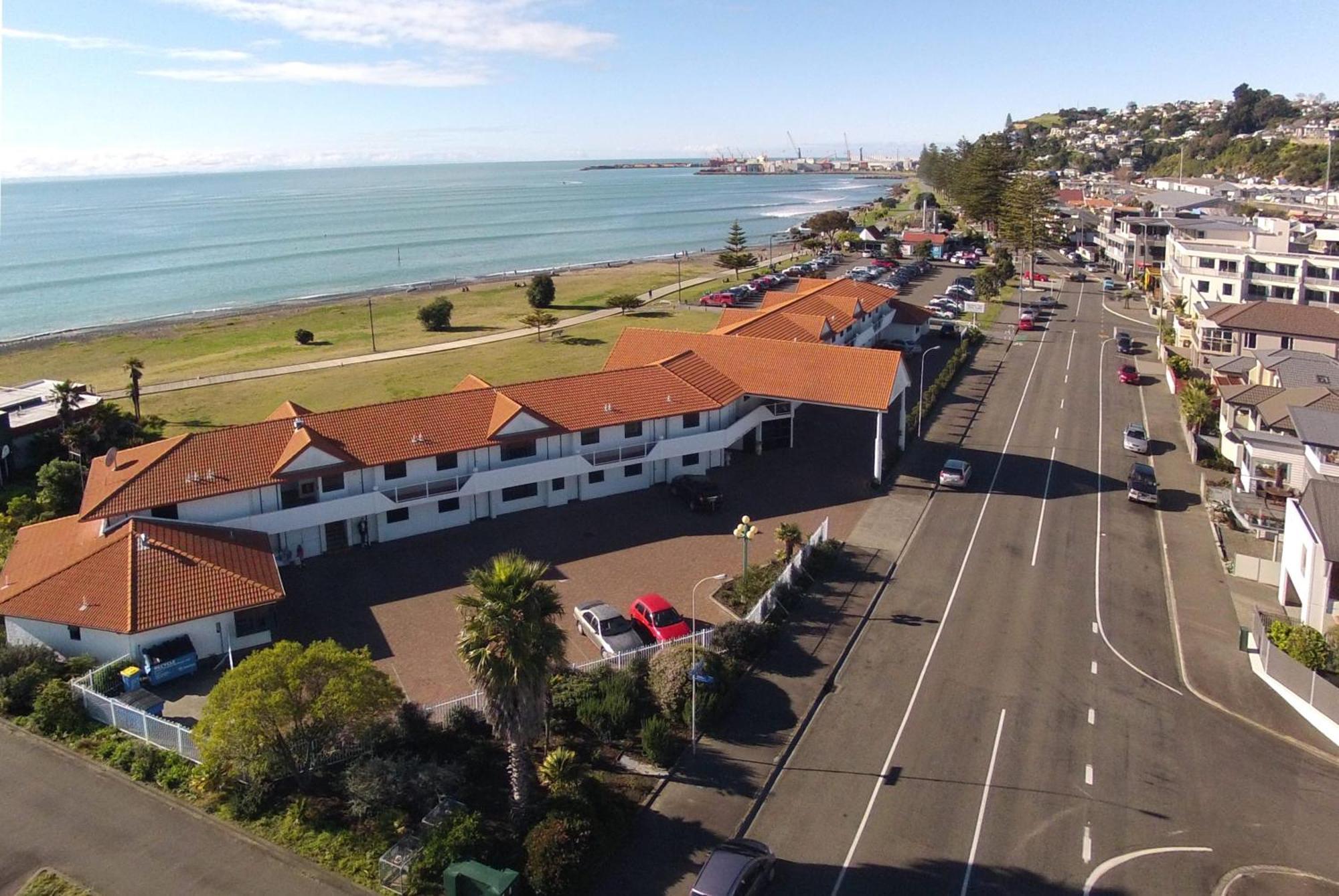 Harbour View On Ahuriri In Nz With Sea View