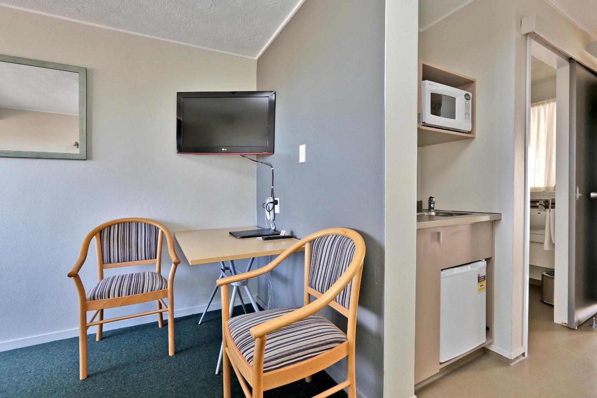 Edgewater Motor 4* Napier