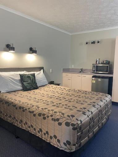 Harbour View On Ahuriri In Nz With Sea View Motel 4*
