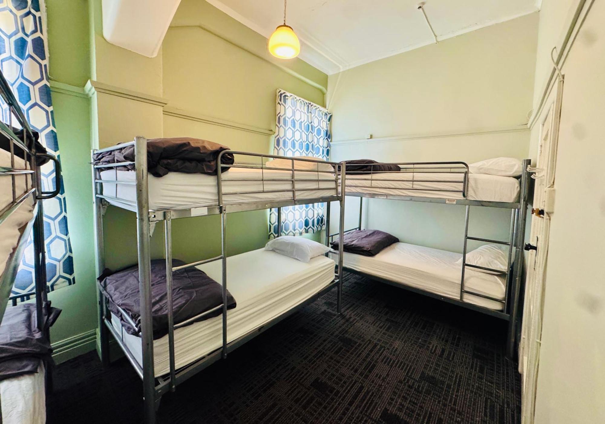 Crashpalace Backpackers