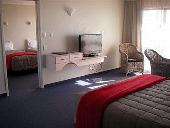 Harbour View On Ahuriri In Nz With Sea View Motel 4*