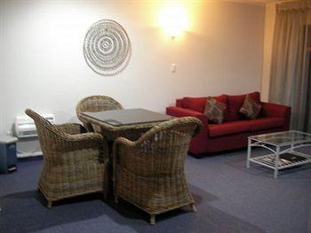 Harbour View On Ahuriri In Nz With Sea View Motel Napier