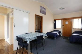 Motel Gardner Court 4*
