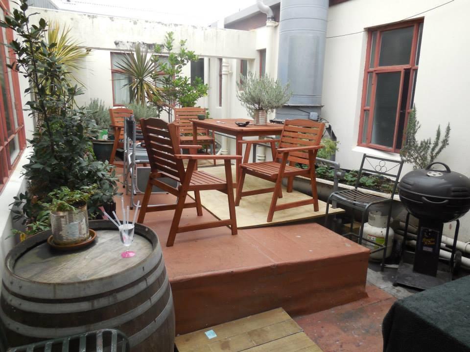 Criterion Art Deco Backpackers * Napier