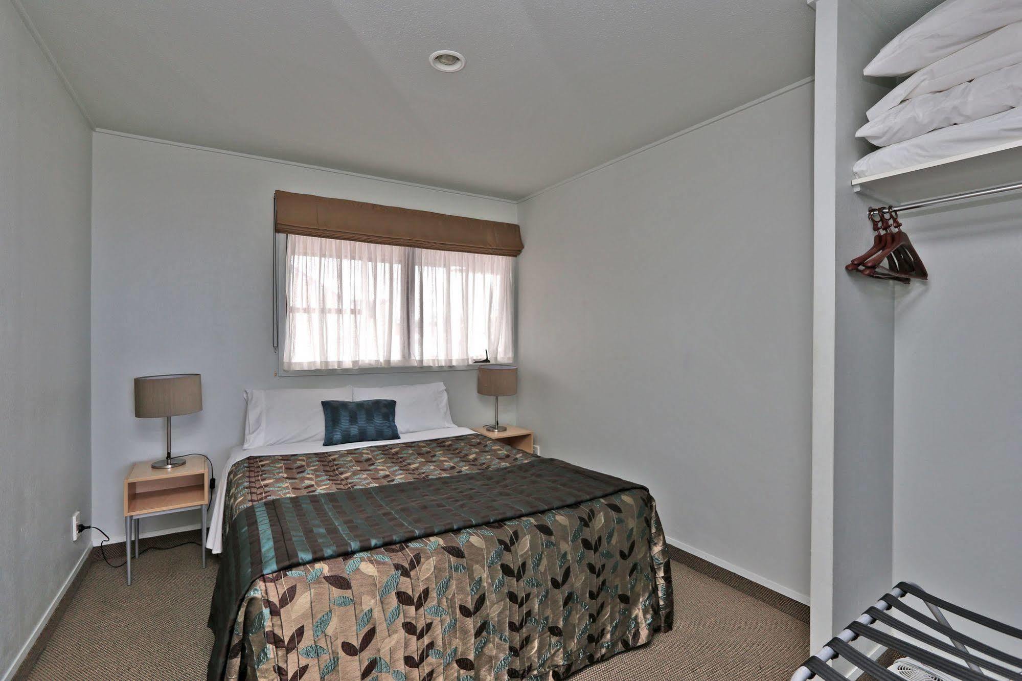 Motel Edgewater Motor 4*