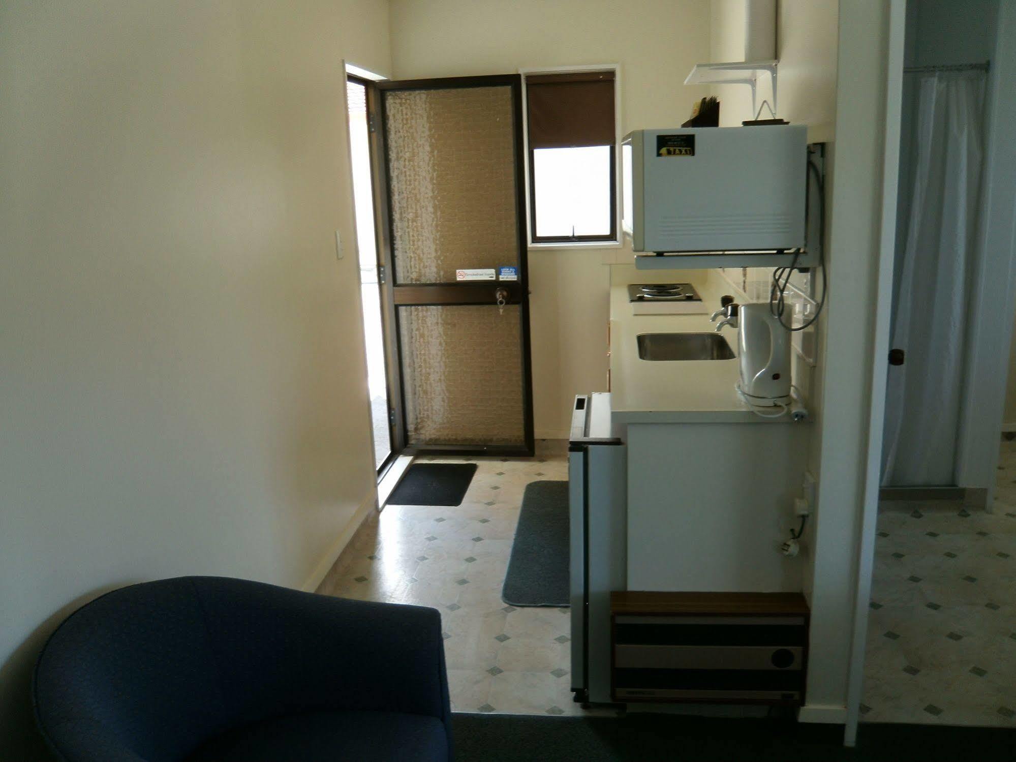 Pania Motel