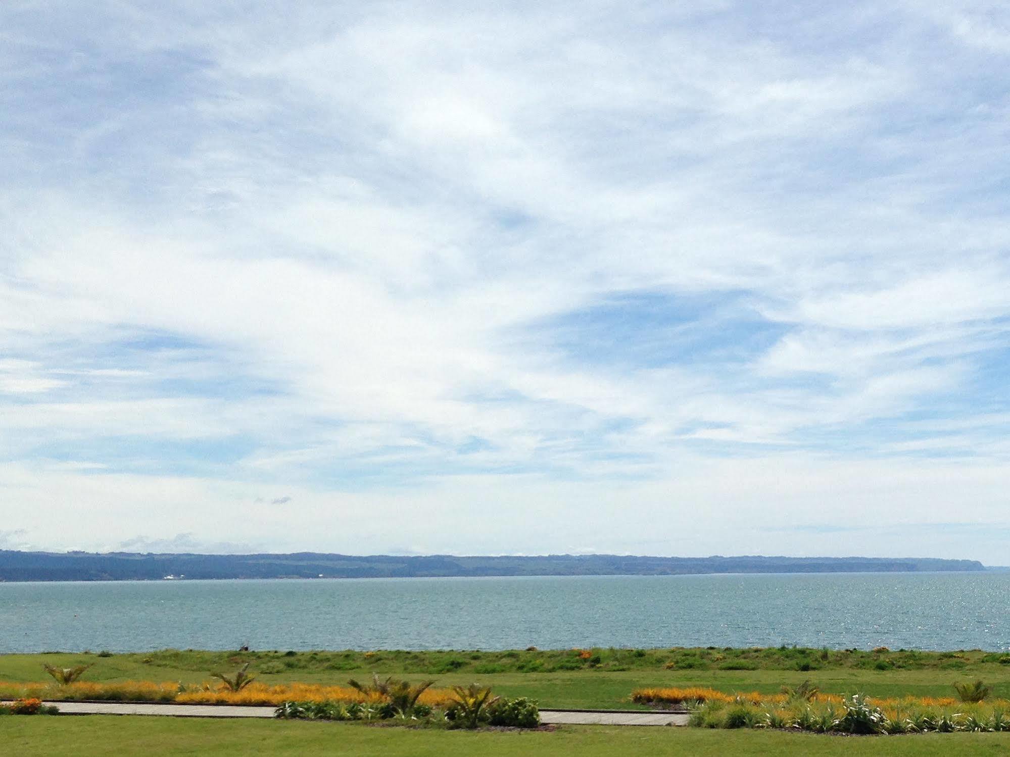 Motel Harbour View On Ahuriri In Nz With Sea View 4*