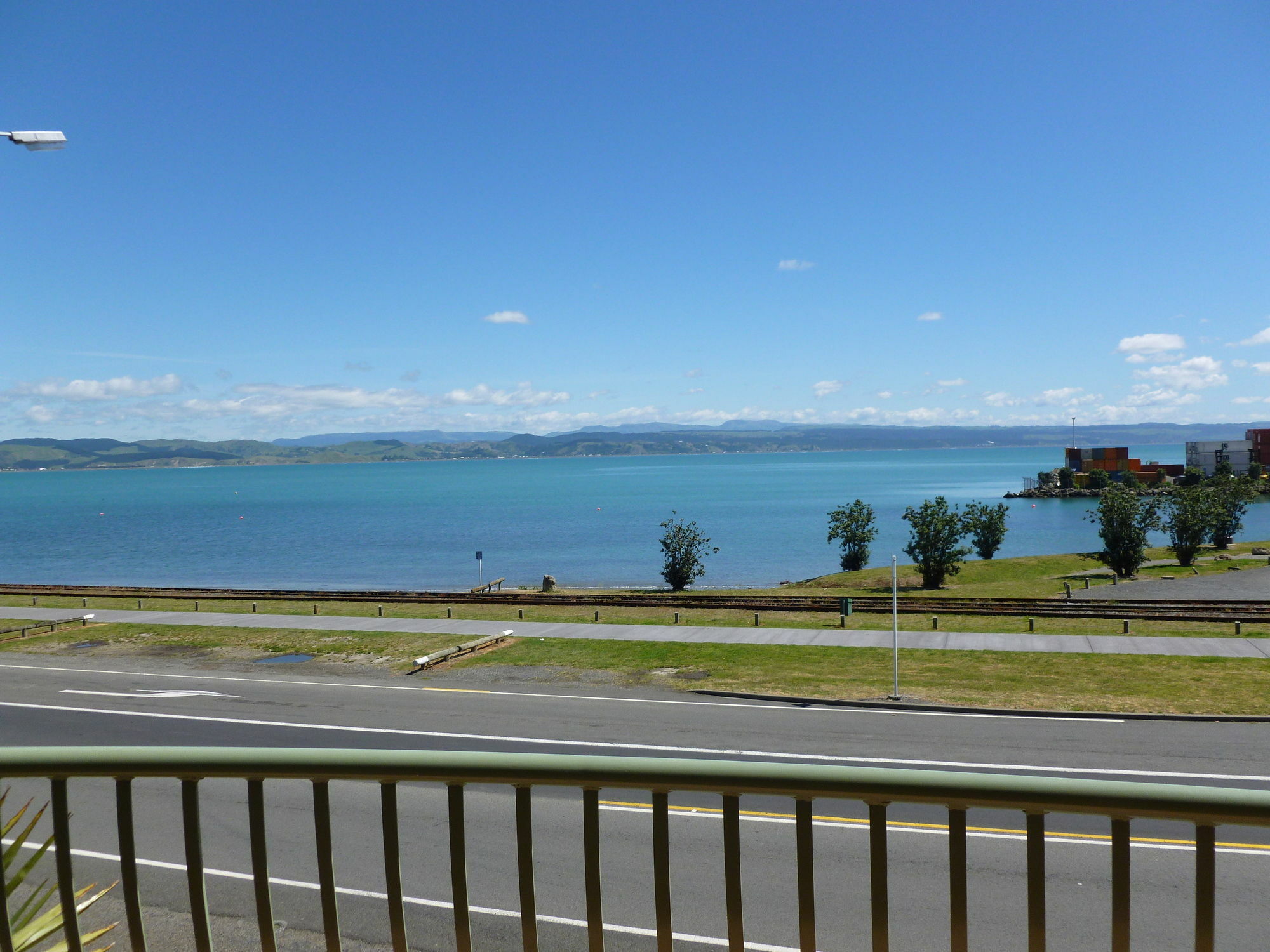 Breakwater 3*